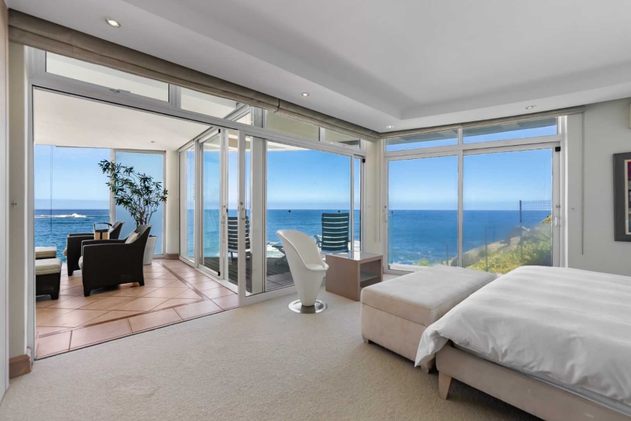 3 Bedroom Property for Sale in Clifton Western Cape